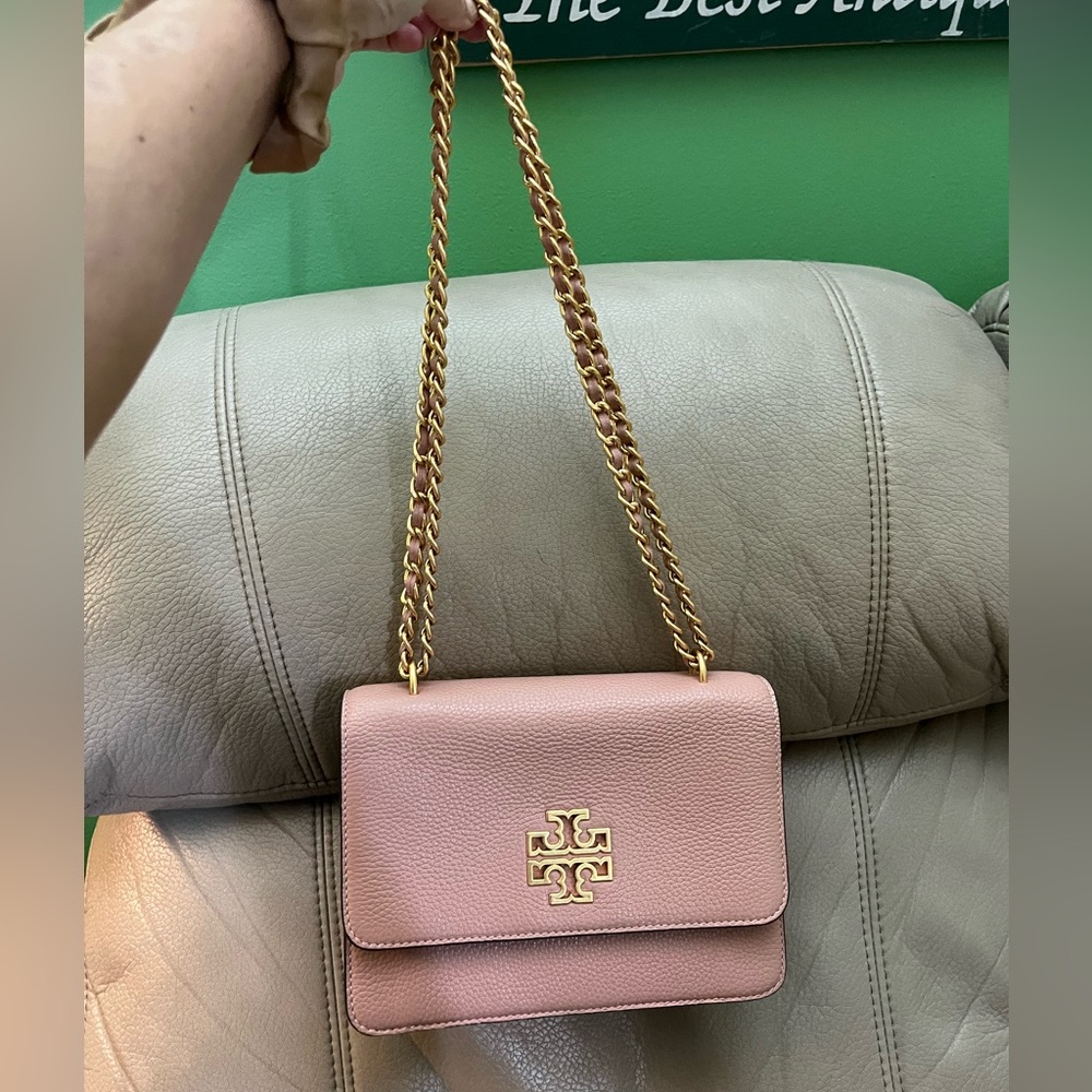 Like new salmon color bag